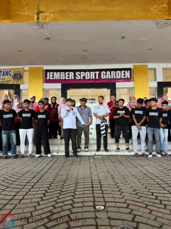 
Pemkab Jember Targetkan Trofi Piala Gubernur Jatim : Macan Raung Dilepas Menuju Semifinal.