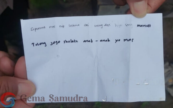 
Lara Dibawah Pohon Cokelat: Surat Terakhir Sang Penjual Gorengan untuk Buah Hati