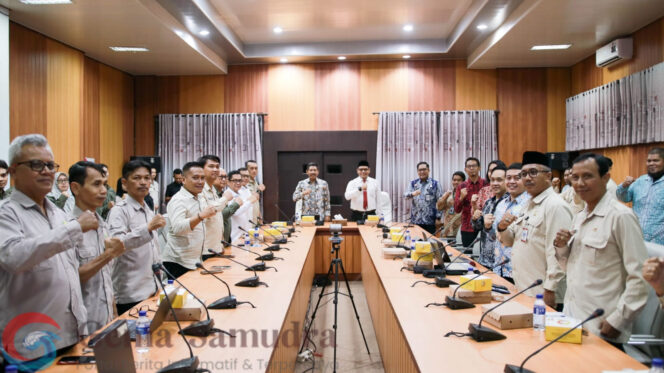 
Untuk Memperkuat Kualitas Perda, Kanwil Kemenkumham Jatim Kawal Penyusunan Regulasi di Jember