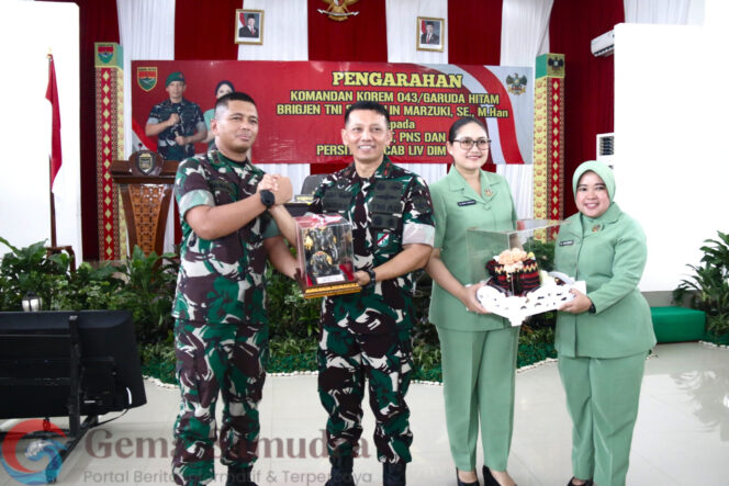 
Kodim 0429/Lamtim Terima Kunker Danrem 043/Gatam