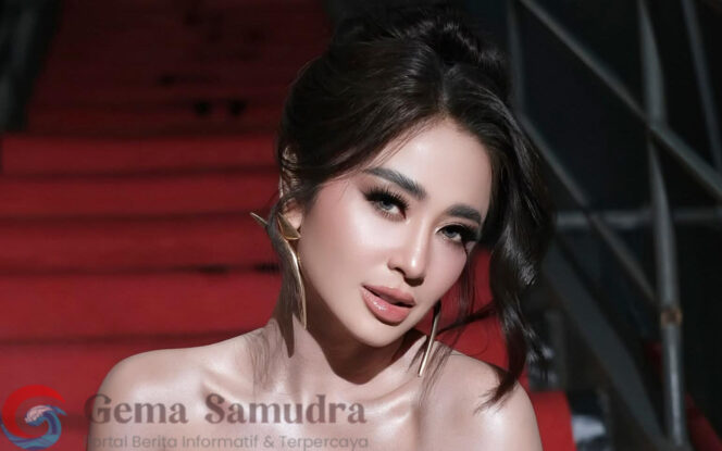 
Akun Tiktok Hoax : Dewi Perssik Marah Dirinya Dikabarkan Meninggal.