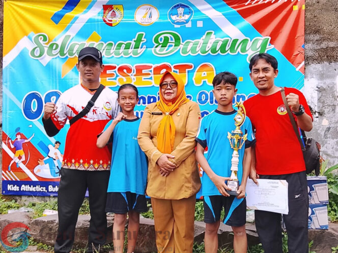 
KKG PJOK Kecamatan Kaliwates Gelar O2SN Cabor Atletik Kids Tingkat Kecamatan.