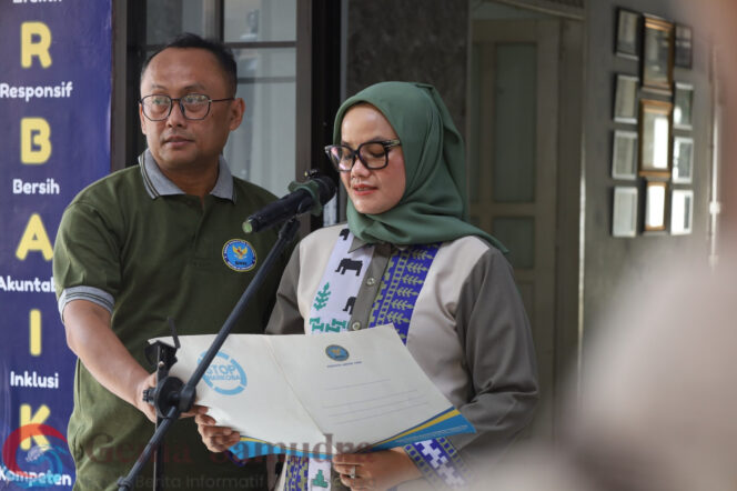 
Bupati Lampung Timur Ajak Seluruh Elemen Berkolaborasi Aktif Di Media Sosial Kampaye Anti Norkoba