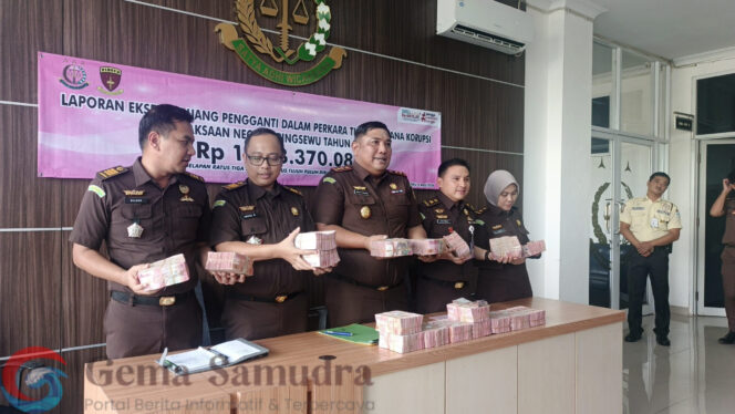 
0-3840x2160-0-0-{}-0-24#