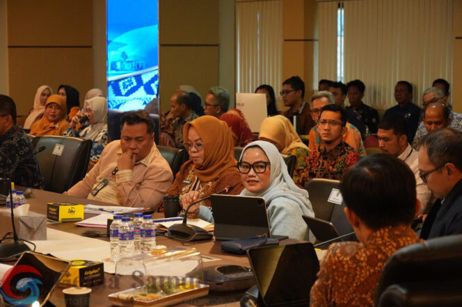 
Rakor Pengendalian Inflasi Daerah Provinsi Lampung, Bupati Ela: Butuh Pengawasan Pasar Dan Penguatan Sektor Perdagangan