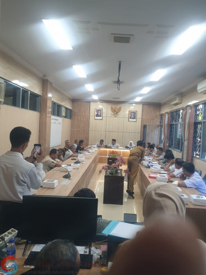 
Komisi A DPRD Jember Gelar Hearing Sengketa Lahan di Desa Petung, Sejumlah Kejanggalan Sertifikat Hak Pakai PTPN Terungkap