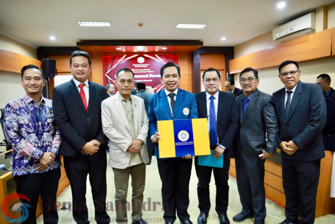 
Disertasi Doktoral Gus Fawait Sudah di Implementasikan Teorinya di Kabupaten Jember