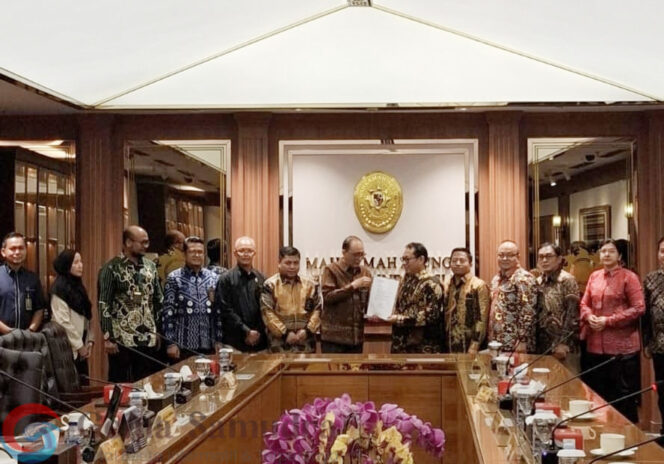 
SMSI Dukung MA, Bukan Soal Menang-Kalah: Misi Berbagi Peran Membumikan Mediasi