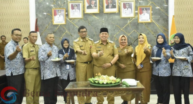 
Tiga Langkah Peran PLKB, Wakil Bupati Azwar Hadi: Lakukan Pencegahan Stunting Melalui Tim Pendamping Keluarga