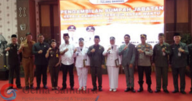 
Dua Kepala Kampung Resmi Dilantik, Bupati Tekankan Kemandirian Desa