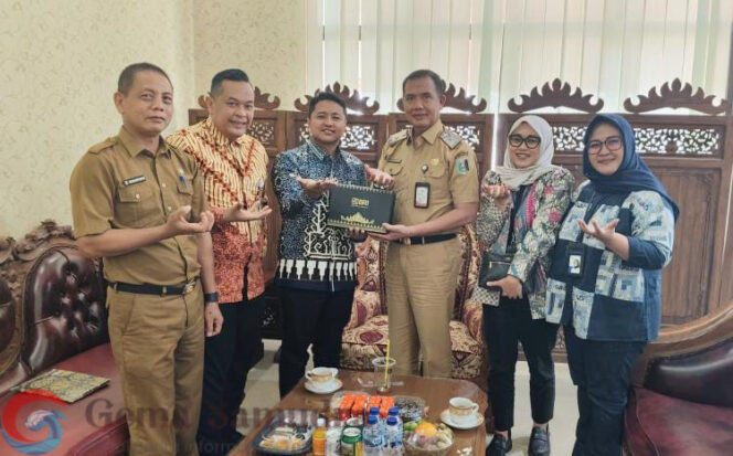
Sekda Rustam: Kolaborasi Dengan BRI Dorong Pertumbuhan Ekonomi Inklusif di Lamtim