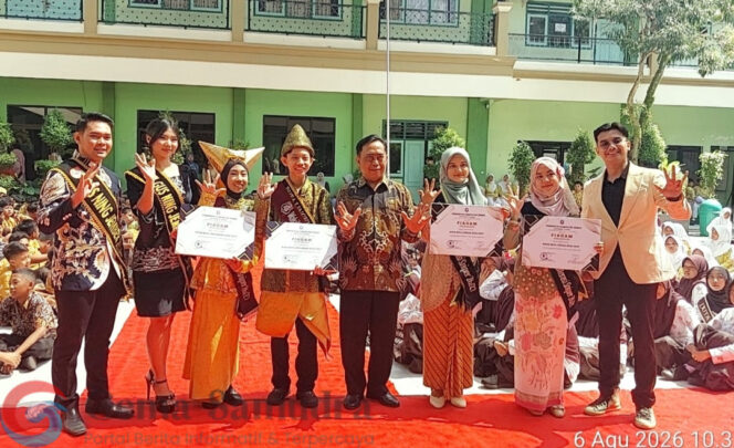 
Dorong Kepedulian Sampah SMPN 4 Jember Gelar Pemilihan Duta Lingkungan dan Literasi