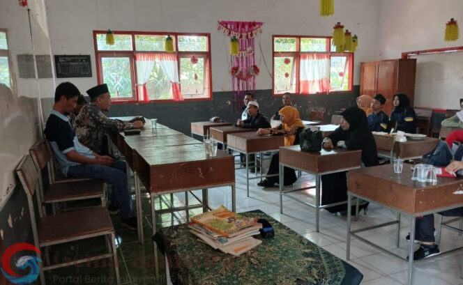 
Video Dugaan Kekerasan Siswi Viral, Sekolah dan Pemdes Selodakon Diminta Serius, Jangan Berhenti di Mediasi