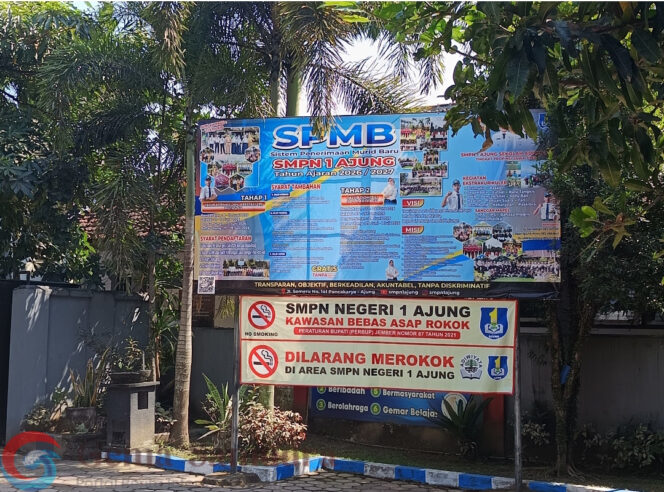 
Ramai Di Medsos! SMPN 1 Ajung Akui Jual LKS Lewat Koperasi, Klaim Hanya Berdasarkan Pesanan Siswa
