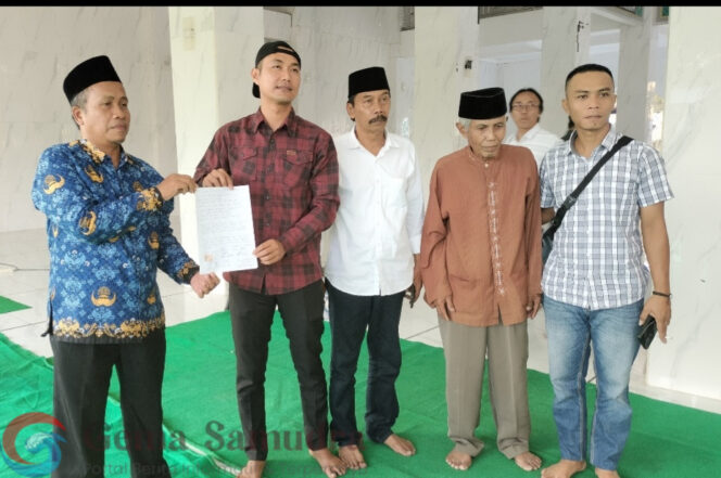 
Foto Bersama Perwakilan Warga dan Perwakilan UIN KHAS Jember 